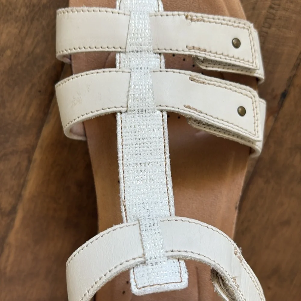 Clarks April Cove White Leather Sandals Size 11